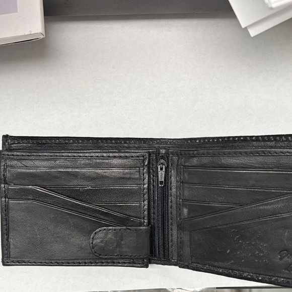 Elegant Black Leather Men's Card Holder